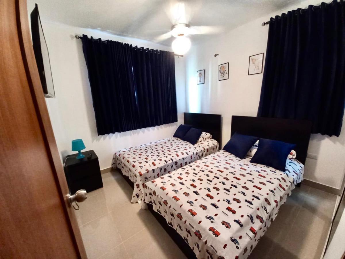 Your Space Piscina, Parque Infantil, 3 Habitaciones , Res Breezes Santiago Сантяго де лос Кабайерос Екстериор снимка